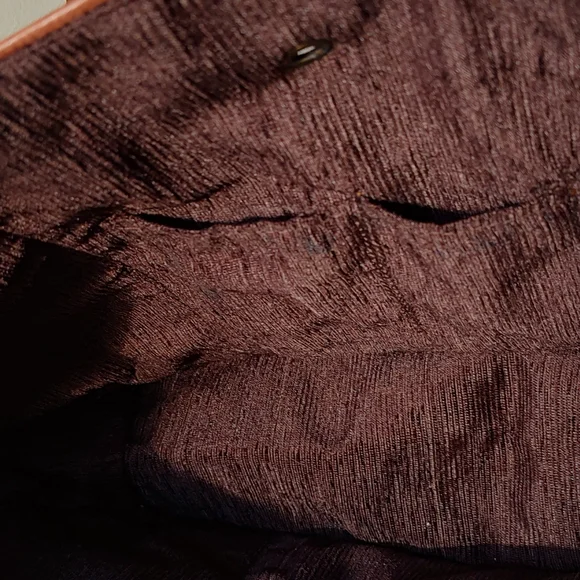 Brown Leather Tote Bag with Spacious Design and Classic Shape - Picture 10 of 12